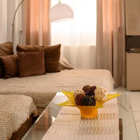 Apartman In Perea 30 Meter Vom Entfernt *