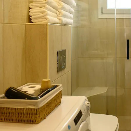 Apartmán In Perea 30 Meter Vom Entfernt Peraía